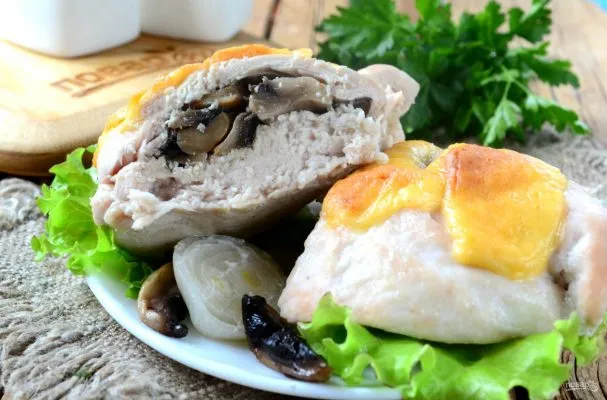 Бефстроганов из куриной грудки