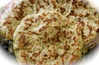Лепешки с сыром и с зеленью на сковороде