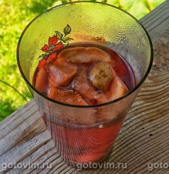 Пирог на сметане с яблоками