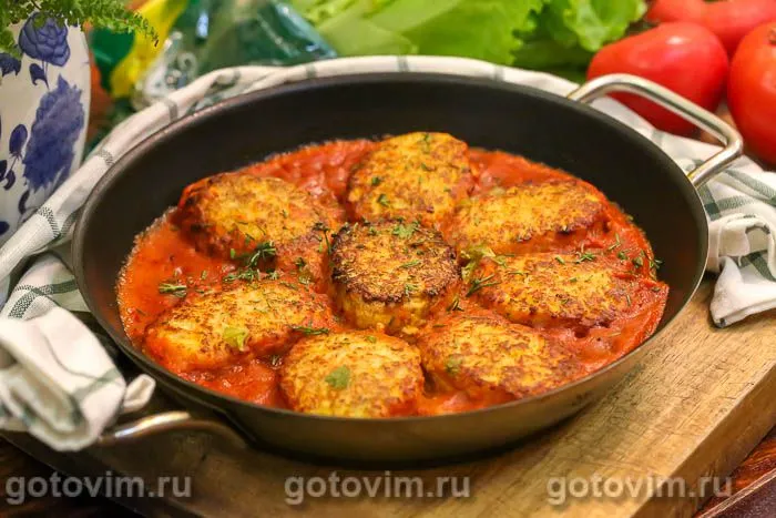 Салат из помидоров с луком и маслом