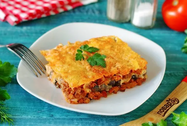 Салат из корейской моркови, курицы и перца