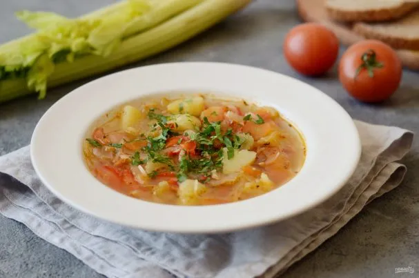 Классический борщ с чесноком