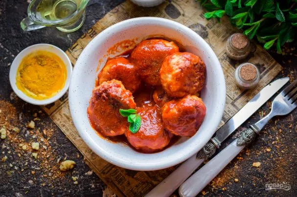 Вкусное жаркое в горшочках