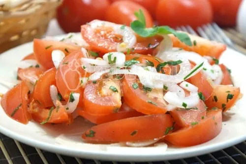 Горбуша с картофелем и овощами в духовке