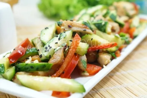 Пунш из сидра с апельсинами и клюквой