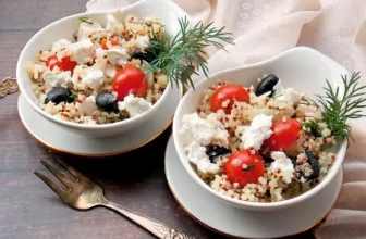 Салат с киноа и курицей