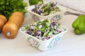 Салат с курицей, капустой и болгарским перцем