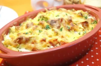 Кабачки с курицей в духовке