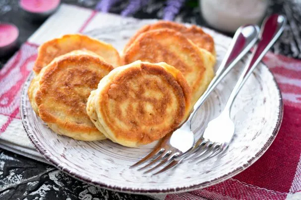 Запеченное мясо с картофелем и сыром