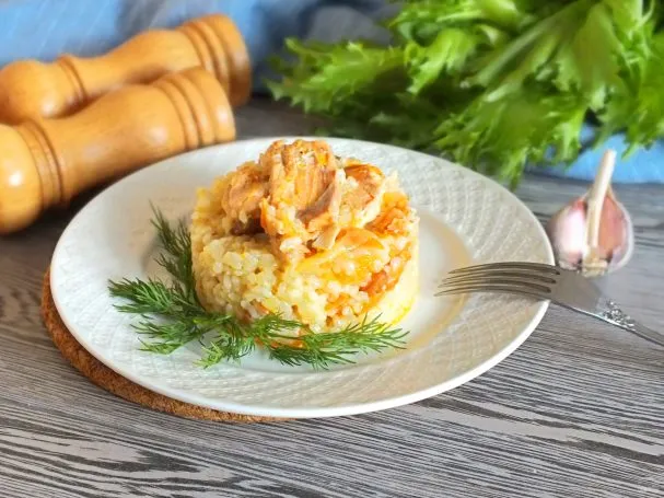 Куриные потроха с яйцом и луком