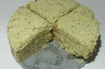 ТОРТ » ЛЕНИВЫЙ НАПОЛЕОН» ИЗ СЛОЁНОГО ПЕЧЕНЬЯ УШКИ С ОЧЕНЬ ВКУСНЫМ КРЕМОМ ВСЕГО ЗА 20 МИНУТ!